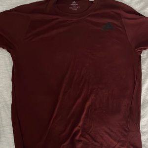 Addidas free lift medium climalite tshirt
